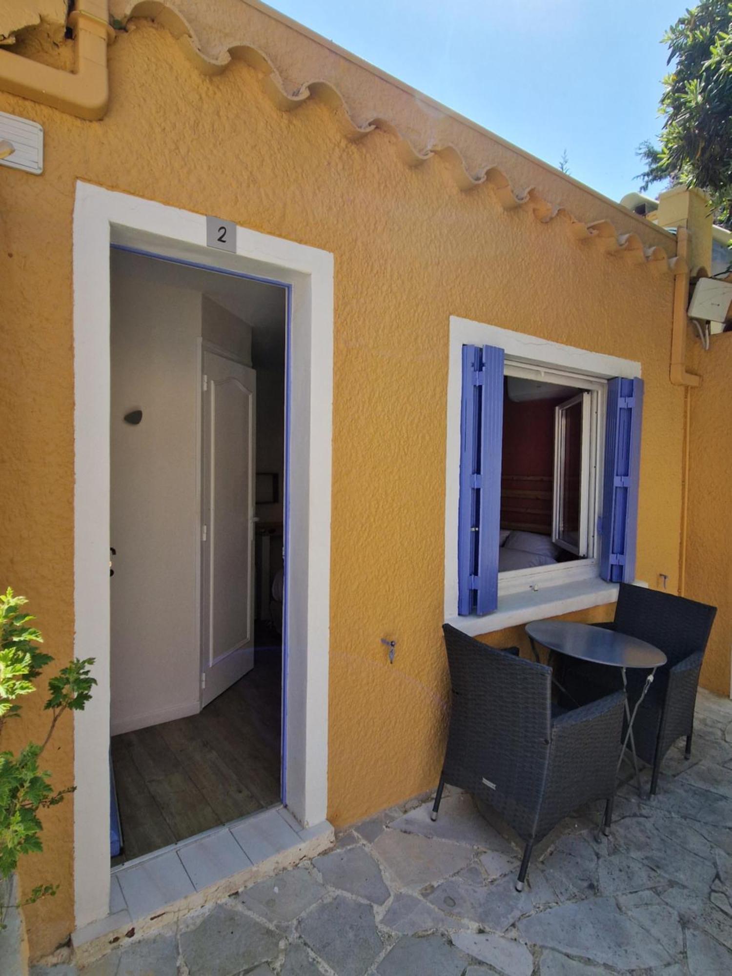 Hotel Le Cosy Saint Aygulf Camera foto