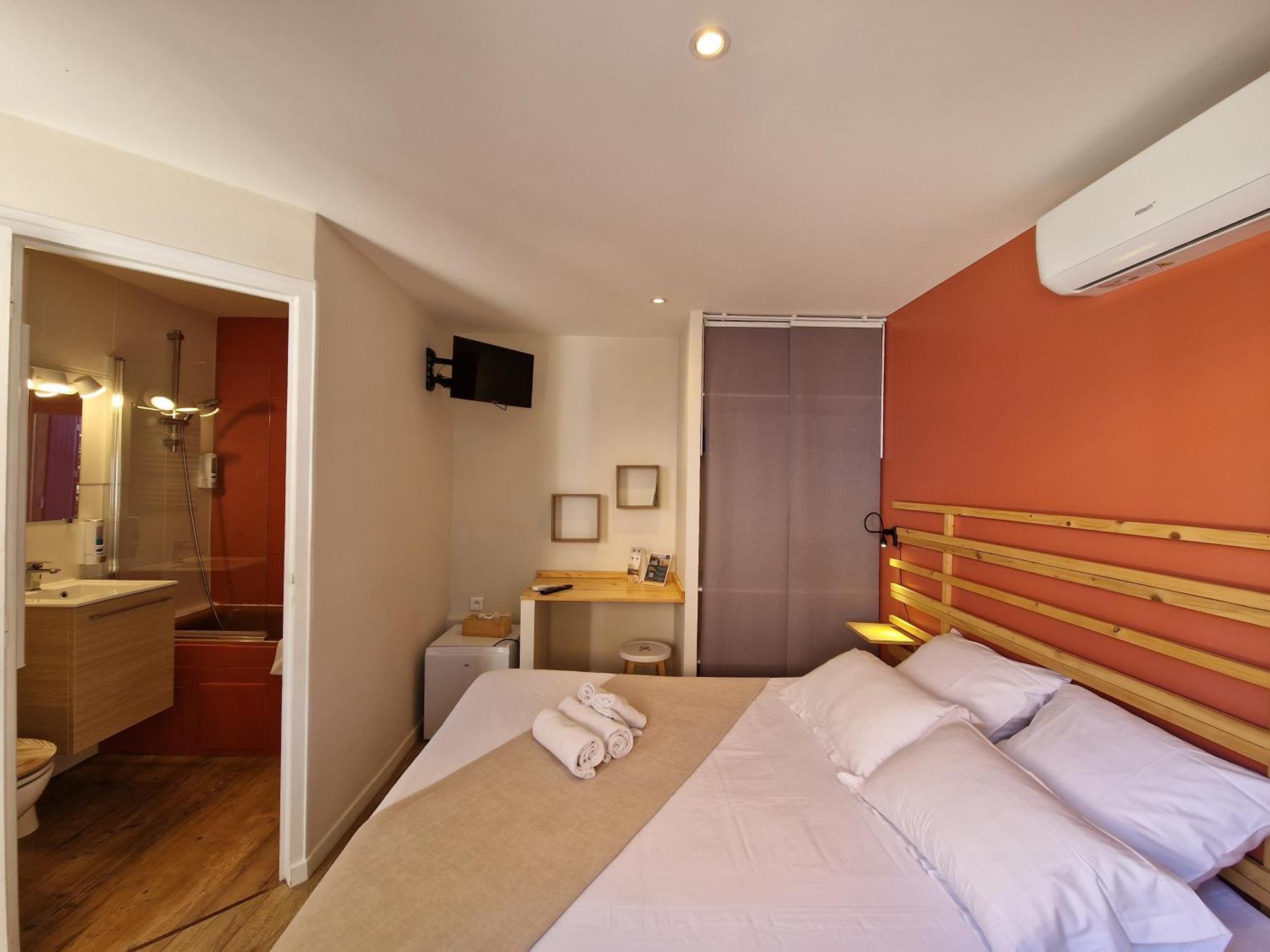 Hotel Le Cosy Saint Aygulf Esterno foto