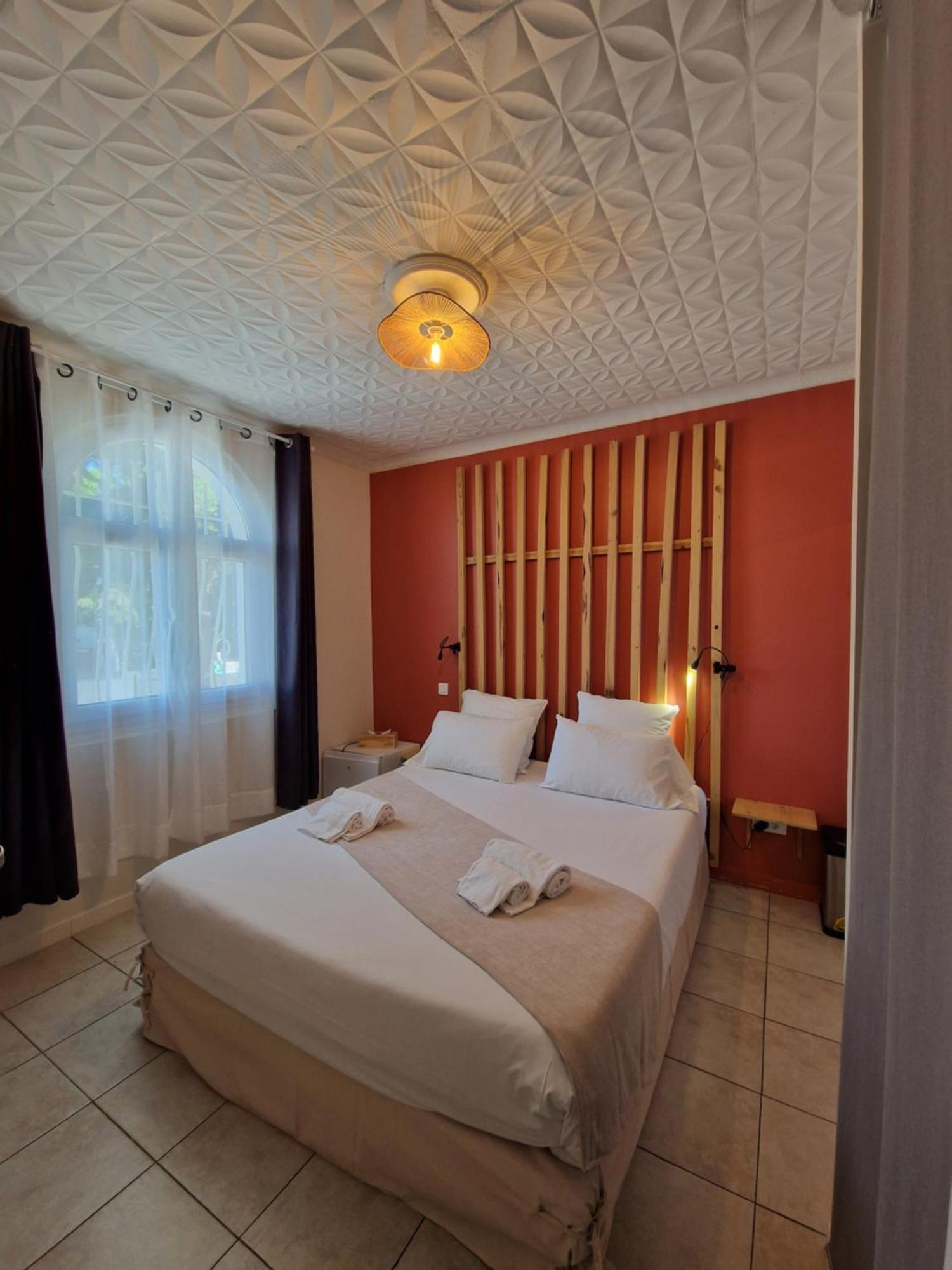 Hotel Le Cosy Saint Aygulf Esterno foto